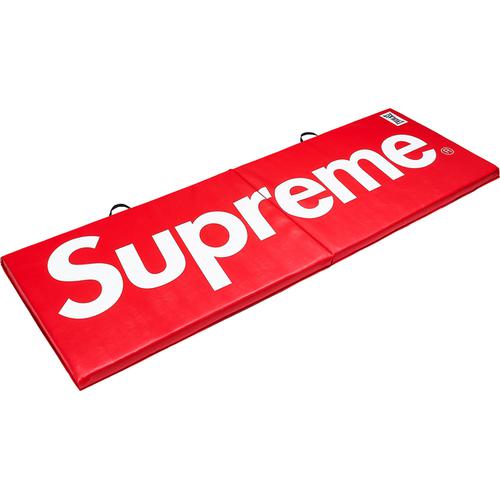 Details on Supreme Everlast Folding Exercise Mat None from fall winter
                                                    2017 (Price is $118)