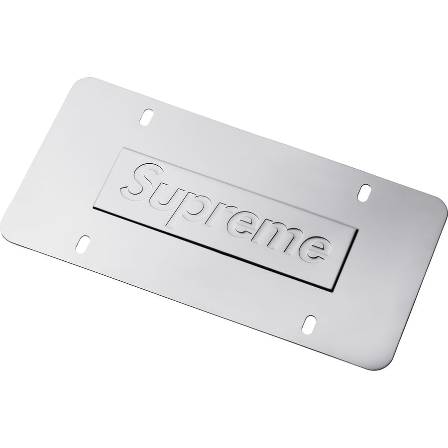 Details on Chain License Plate Frame Silver from fall winter
                                                    2018 (Price is $80)