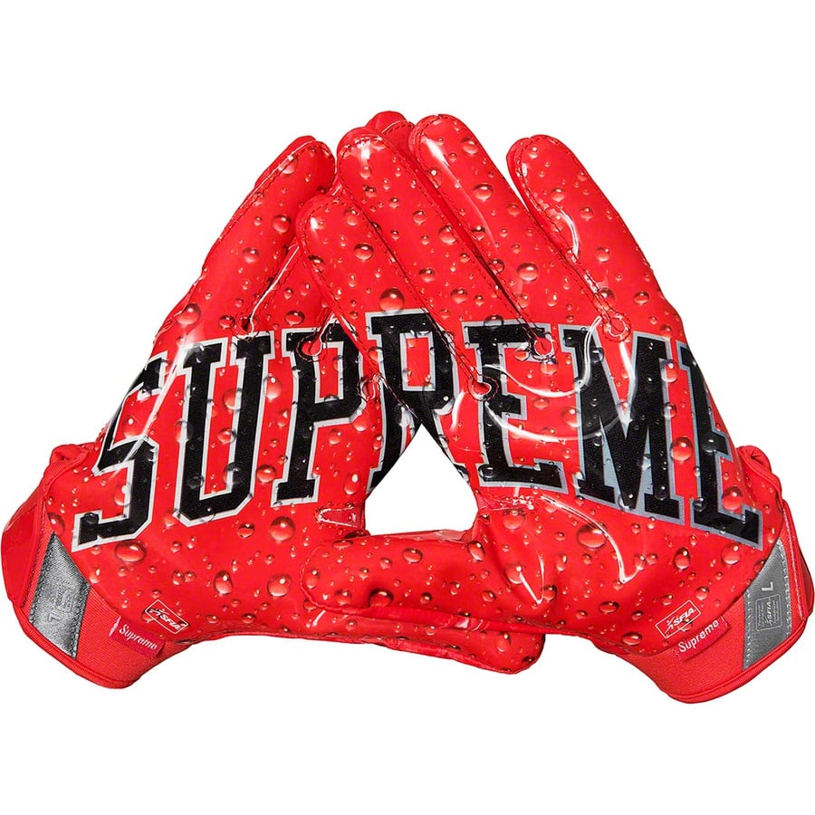 Details on Supreme Nike Vapor Jet 4.0 Football Gloves from fall winter
                                            2018 (Price is $60)