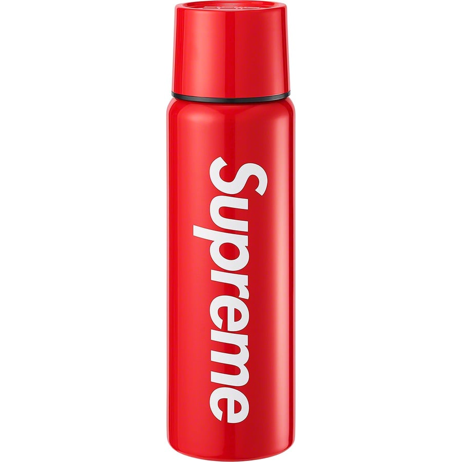 Details on Supreme SIGG™ Vacuum Insulated 0.75L Bottle Red from fall winter
                                                    2020 (Price is $54)