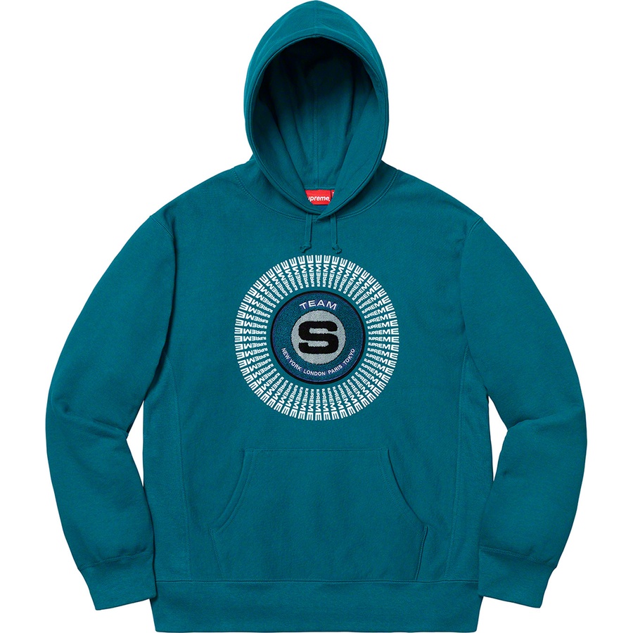Details on Chenille Appliqué Hooded Sweatshirt Marine Blue from fall winter
                                                    2020 (Price is $168)