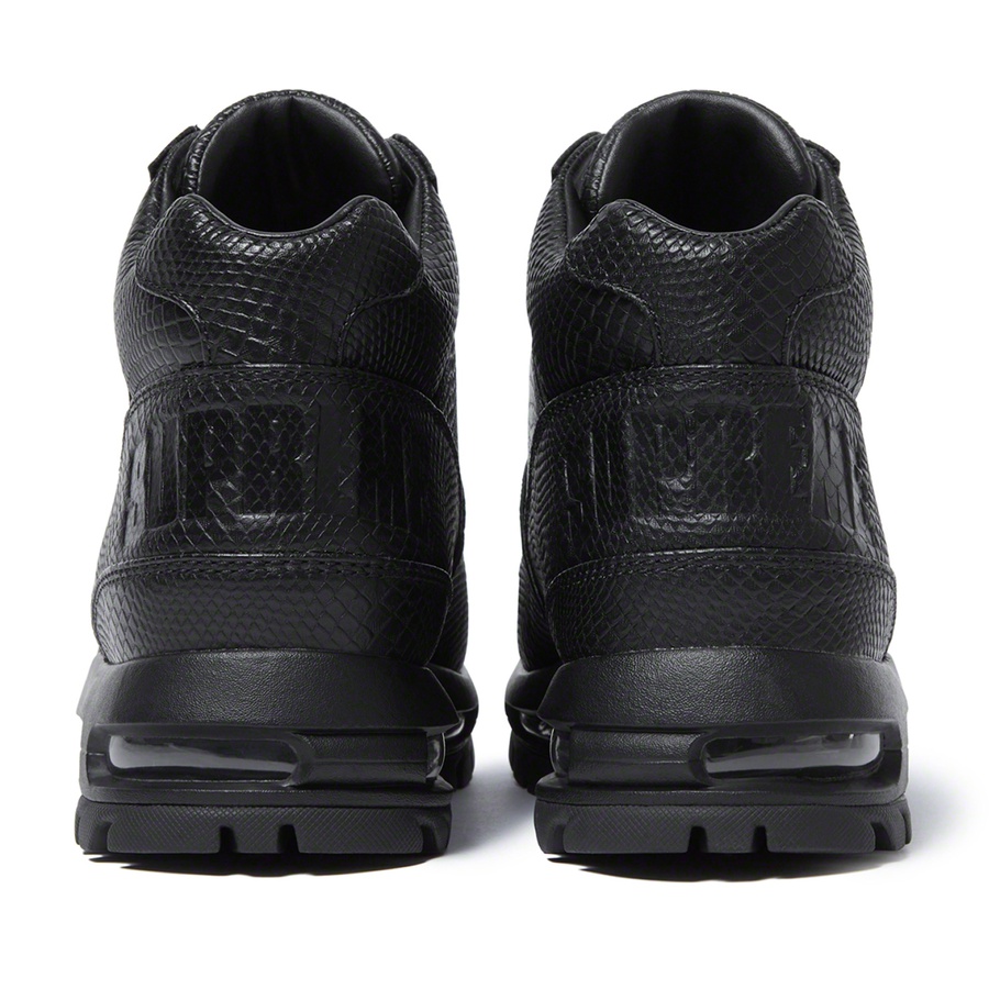 Details on Supreme Nike Air Max Goadome Black from fall winter
                                                    2020 (Price is $190)