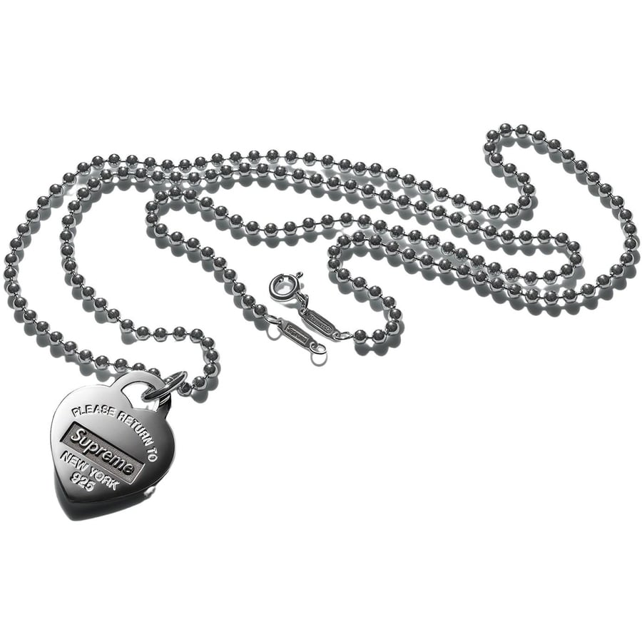 Details on Supreme Tiffany & Co. Return to Tiffany Heart Tag Pendant from fall winter
                                            2021 (Price is $450)