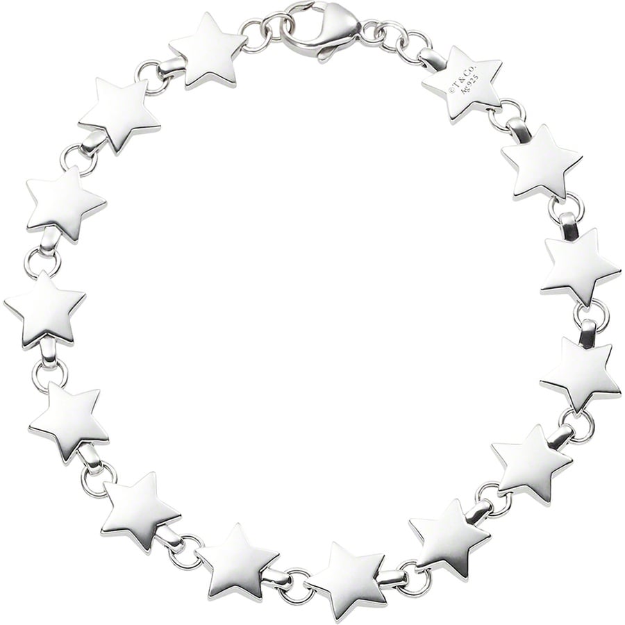 Details on Supreme Tiffany & Co. Star Bracelet Silver from fall winter
                                                    2021 (Price is $450)