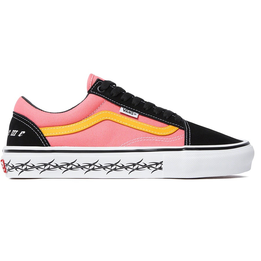 Details on Supreme Vans Old Skool Pink from fall winter
                                                    2021 (Price is $98)
