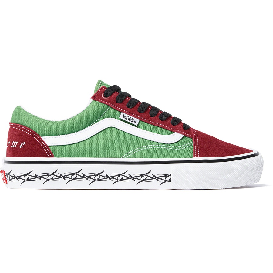 Details on Supreme Vans Old Skool Green from fall winter
                                                    2021 (Price is $98)