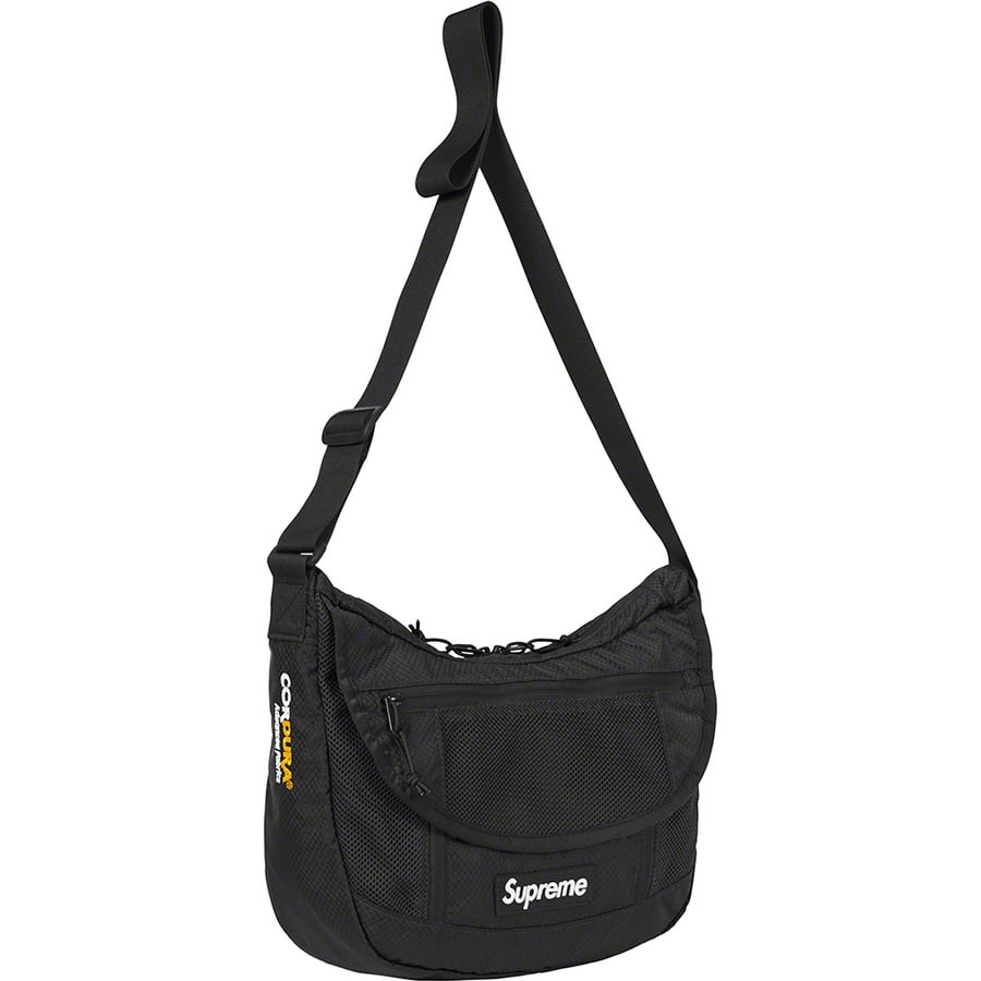 Details on Small Messenger Bag Black from spring summer
                                                    2022 (Price is $98)