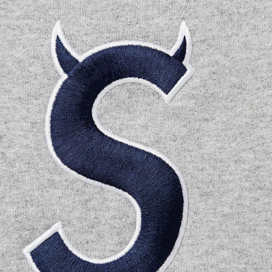 Details on S Logo Sweatpant Heather Grey from fall winter
                                                    2022 (Price is $158)
