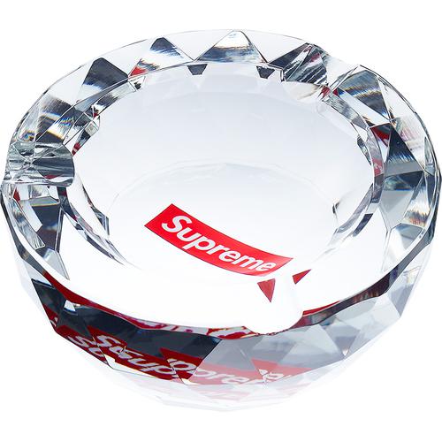 Details on Diamond Cut Crystal Ashtray from fall winter
                                            2013