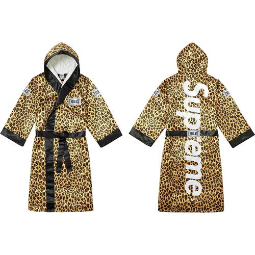 Details on Supreme Everlast Satin Hooded Boxing Robe from fall winter
                                            2017 (Price is $168)