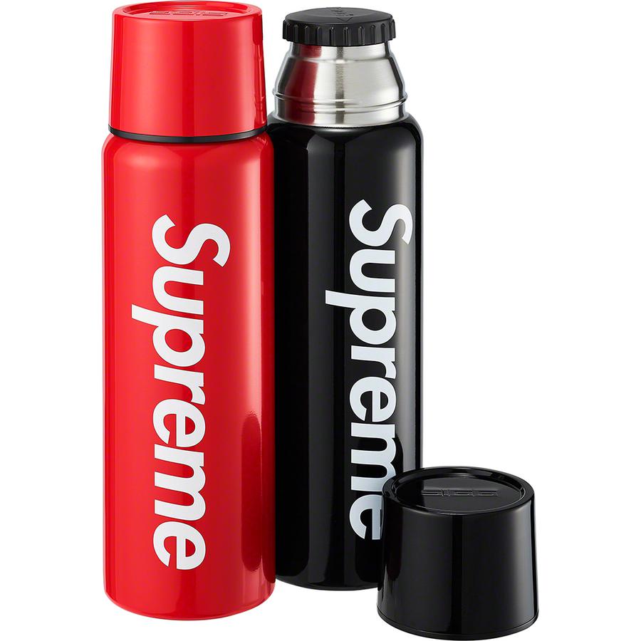 Details on Supreme SIGG™ Vacuum Insulated 0.75L Bottle from fall winter
                                            2020 (Price is $54)