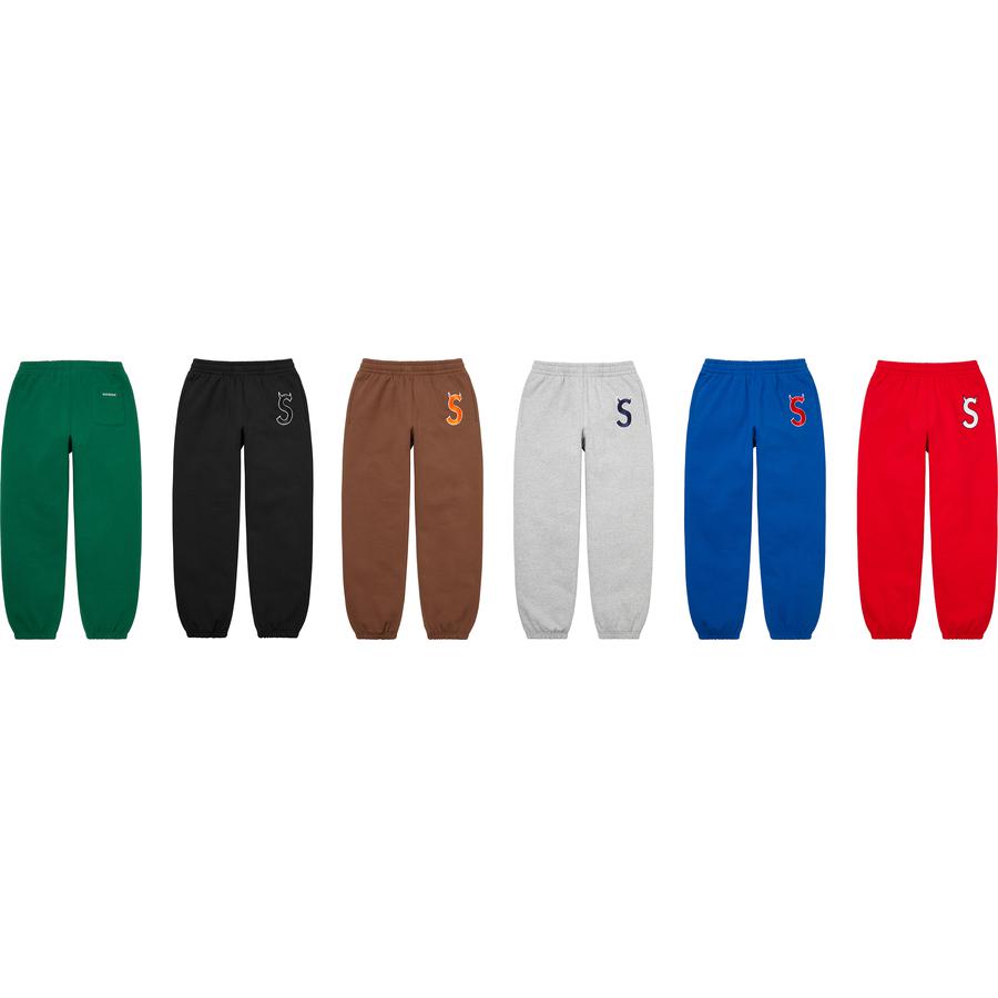 Details on S Logo Sweatpant from fall winter
                                            2022 (Price is $158)