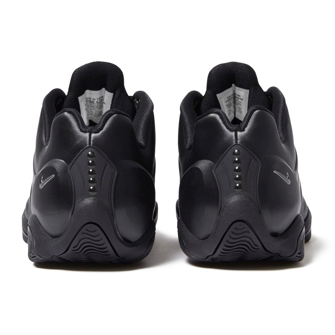 Details on Supreme Nike Courtposite Black from fall winter
                                                    2023 (Price is $150)
