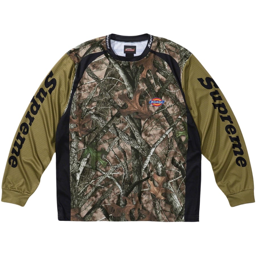 Details on Supreme Dickies Jersey from fall winter
                                            2023 (Price is $88)