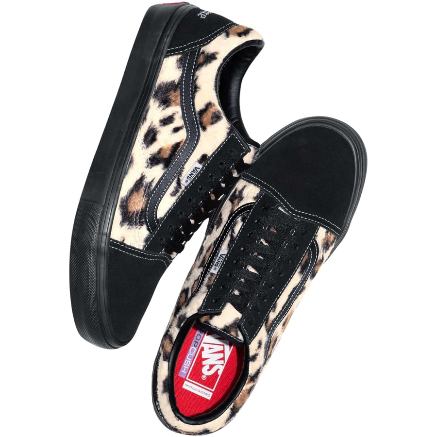 Details on Supreme Vans Leopard Old Skool from fall winter
                                            2023 (Price is $98)