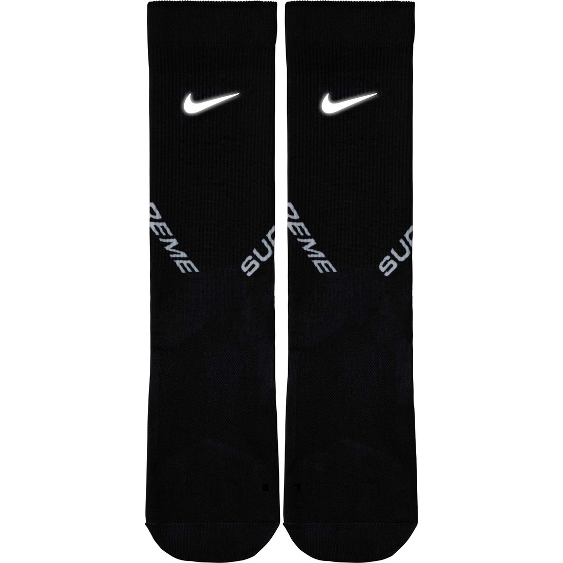 Details on Supreme Nike Crew Socks Black from fall winter
                                                    2024 (Price is $20)