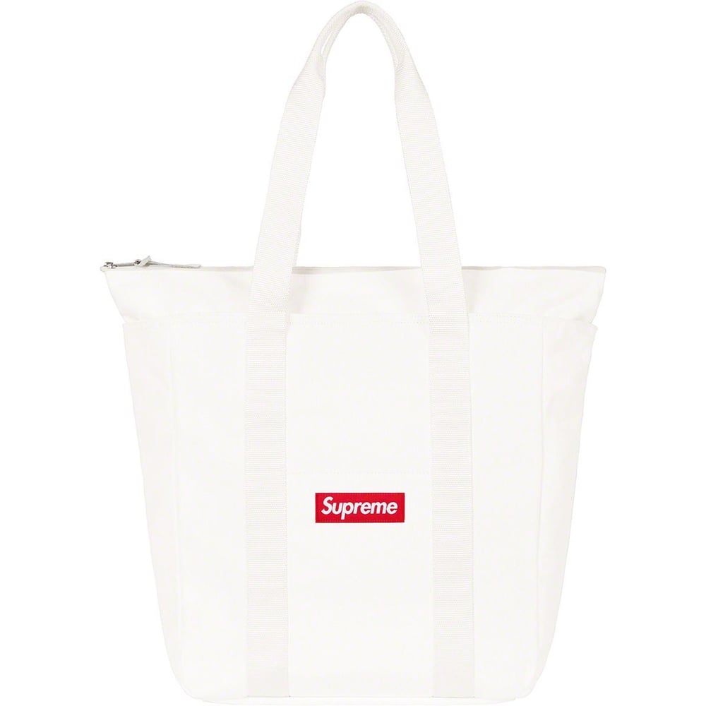 Details on Canvas Tote  from spring summer
                                                    2024